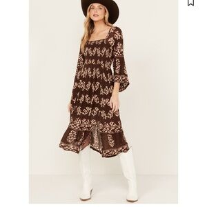 Shyanne Chocolate Long Sleeve Dress